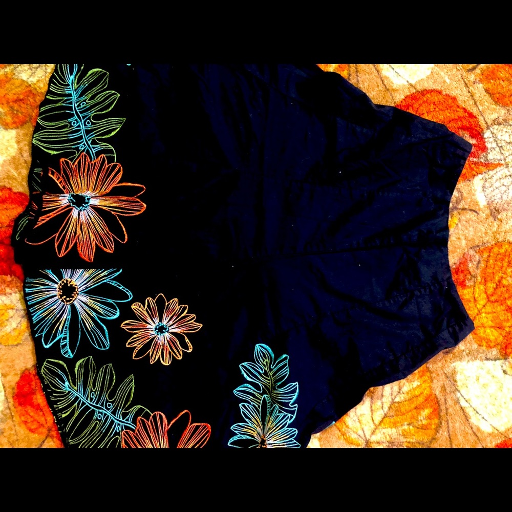 Full Circle flared skirt with flower embroidery, back zipper, 100% cotton